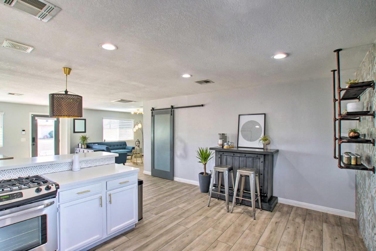 Charming Phoenix Home With Patio About 3 Miles To Dtwn! Экстерьер фото